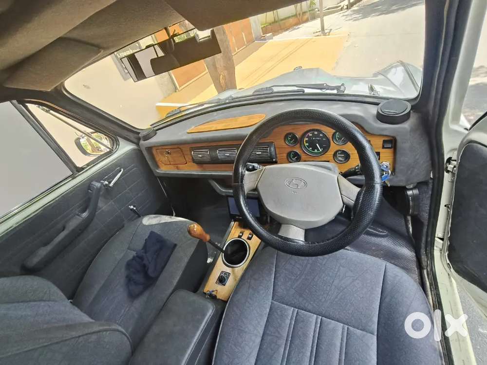 Ambassador Classic 1988 Dsz