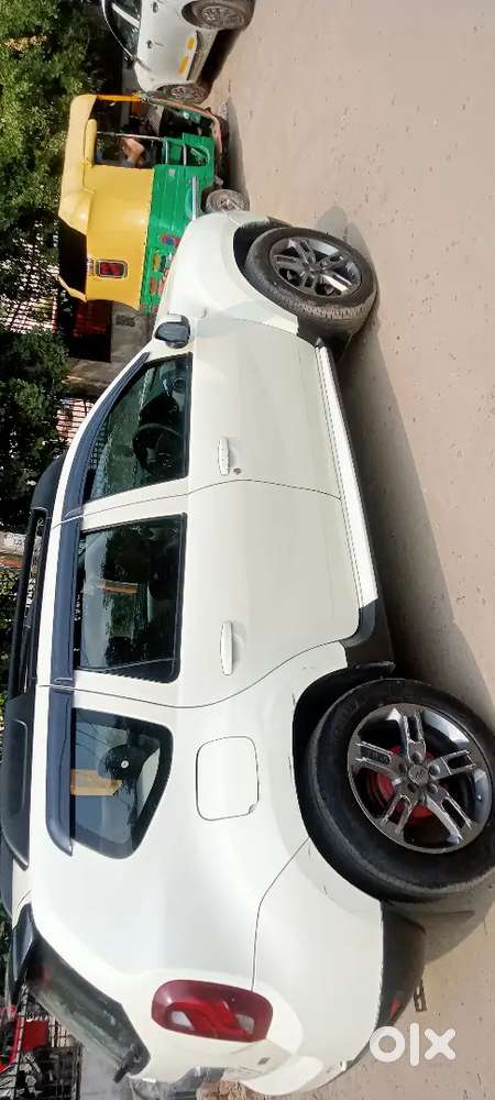 Renault Duster 2013 Petrol 85000 Km Driven