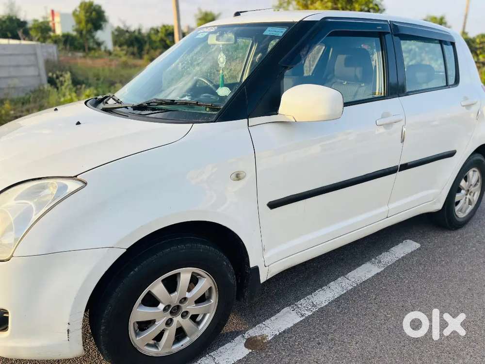 Maruti Suzuki Swift 2010 Petrol 84000 Km Driven