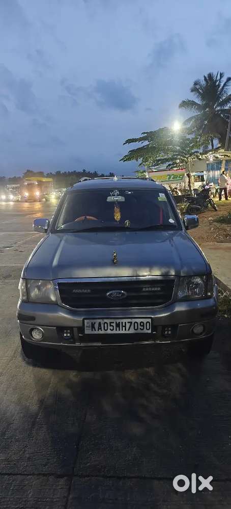 Ford Endeavour Xlt 2004 Diesel Car
