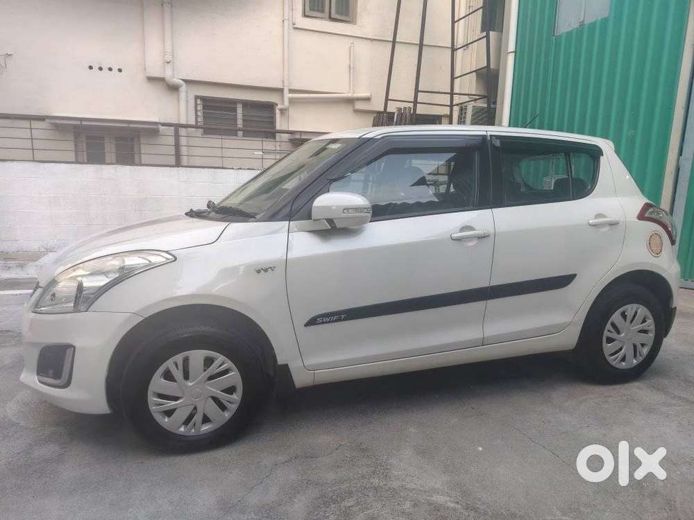 Maruti Suzuki Swift Vxi, 2016, Petrol