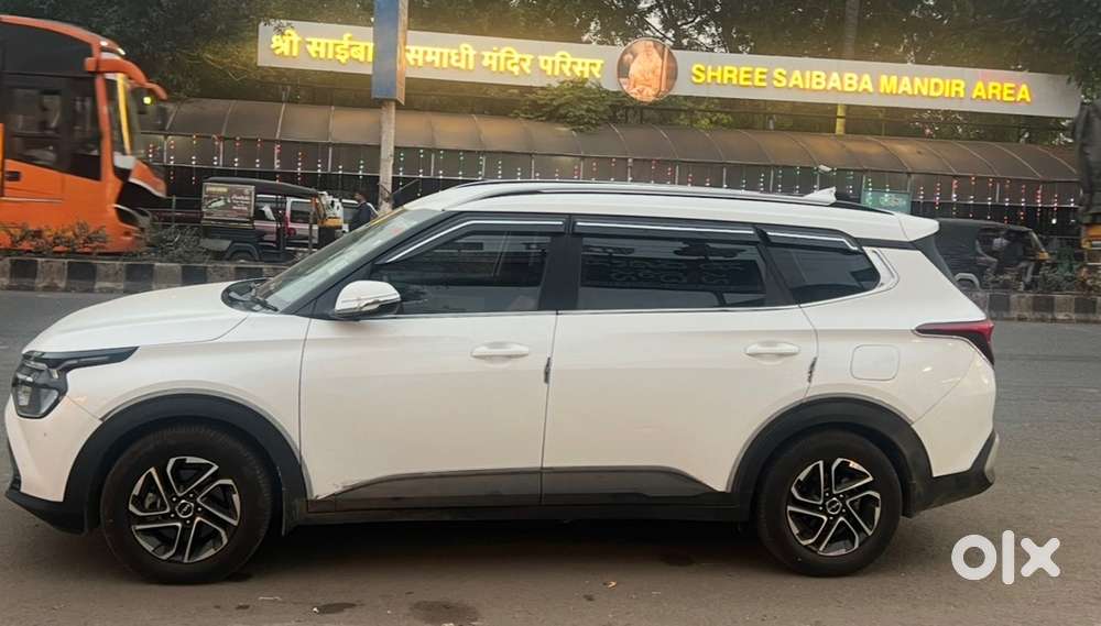 Kia Carens Prestige Plus  2022 Model  Diesel  Doctor-owned