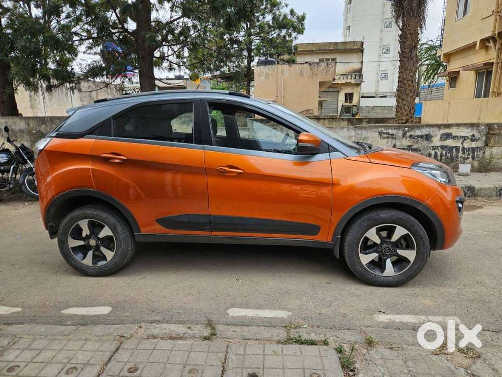 Tata Nexon Kraz Plus Amt, 2019, Petrol