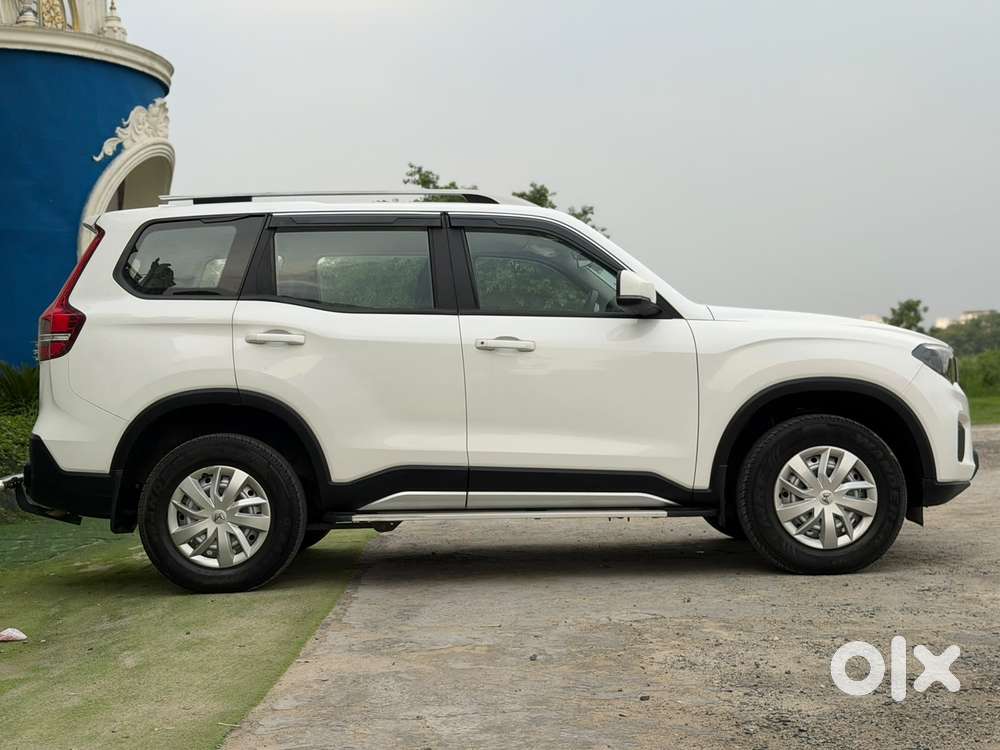 Mahindra Scorpio N Z2 Petrol Mt 6 Str, 2024, Petrol
