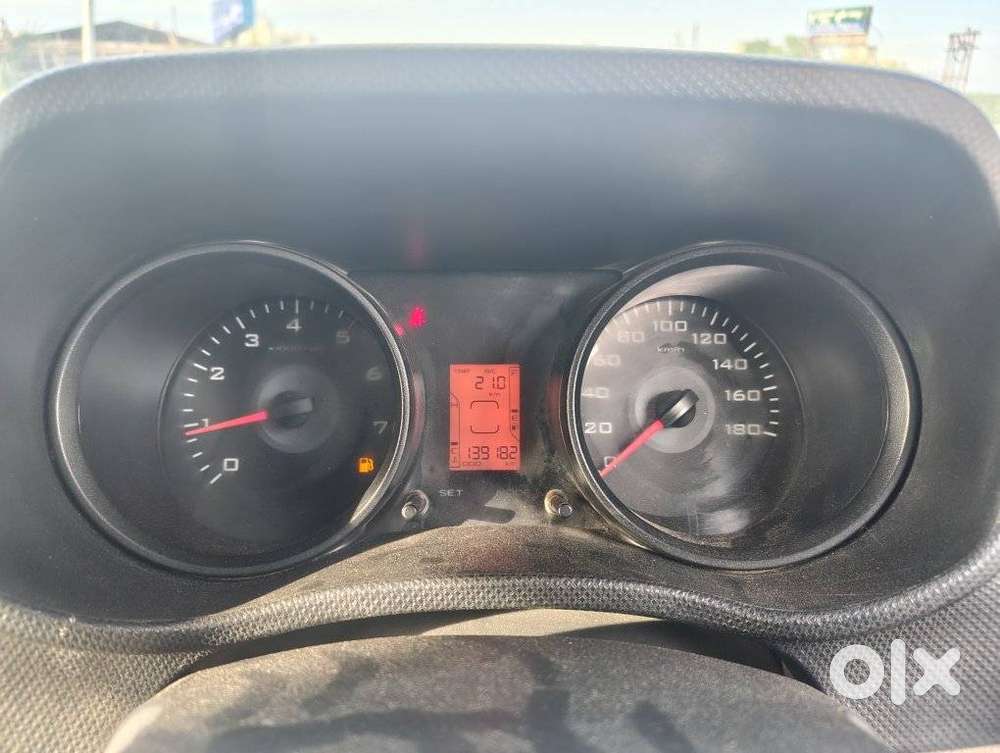 Mahindra Tuv 300 T6, 2017, Diesel