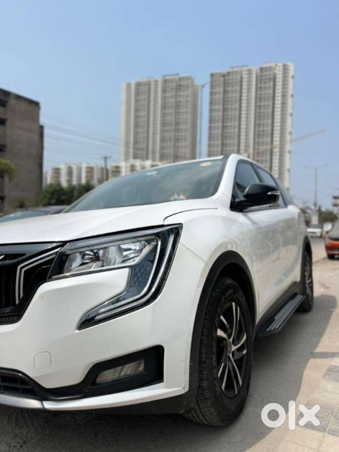 Mahindra Xuv700 2.0 Ax 5 Petrol At Str, 2022, Petrol