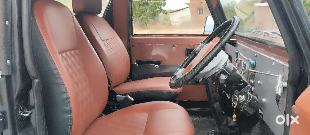 Mahindra Jeep Commander 2000