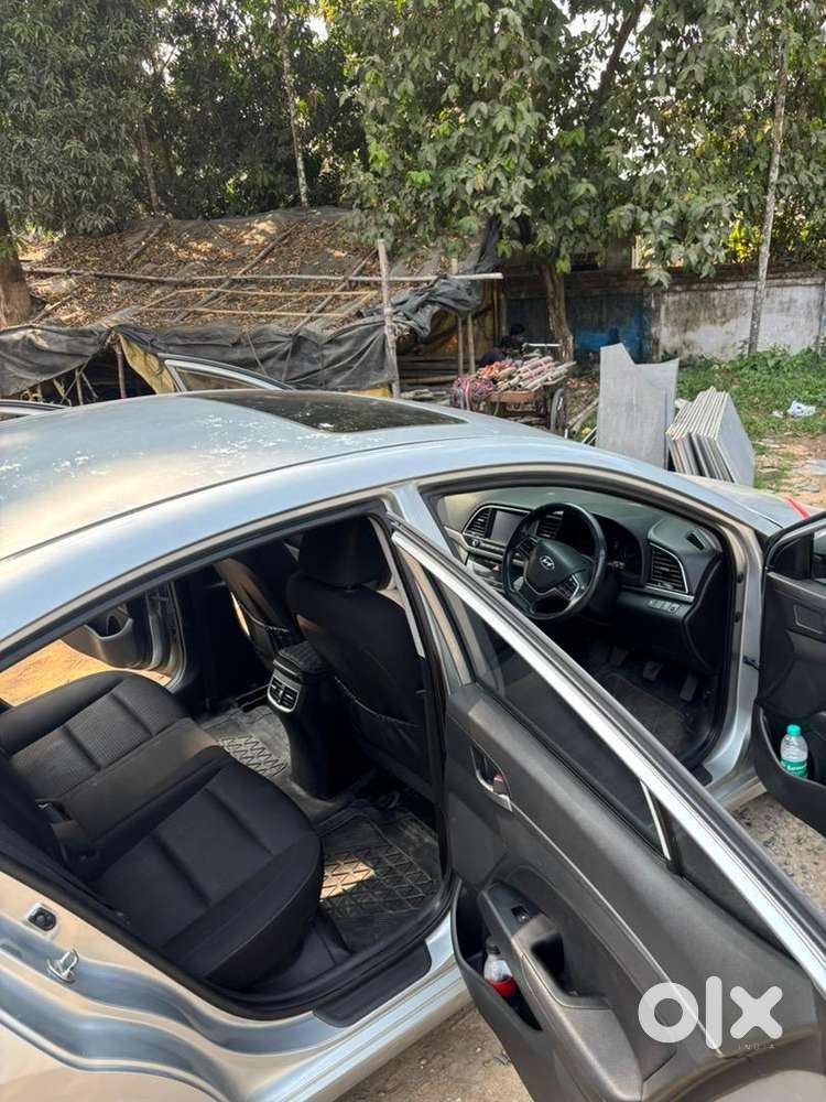 Hyundai Elantra 2019 Petrol Well Maintained
