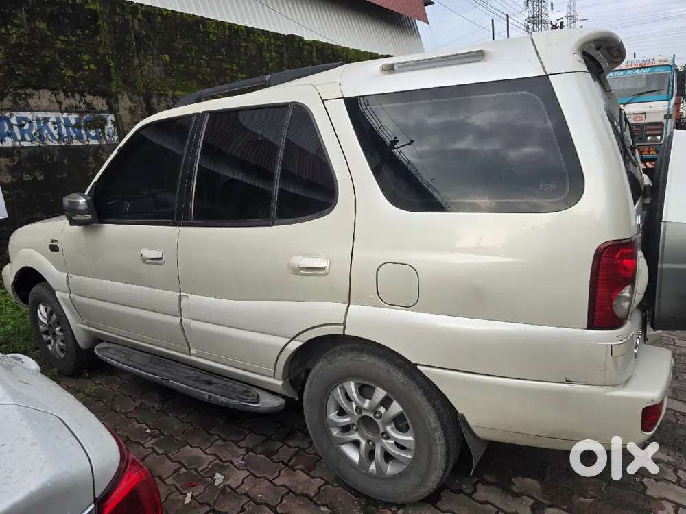 Tata Safari 2.1 Diesel 2010. Re-registration And Insurance Expired