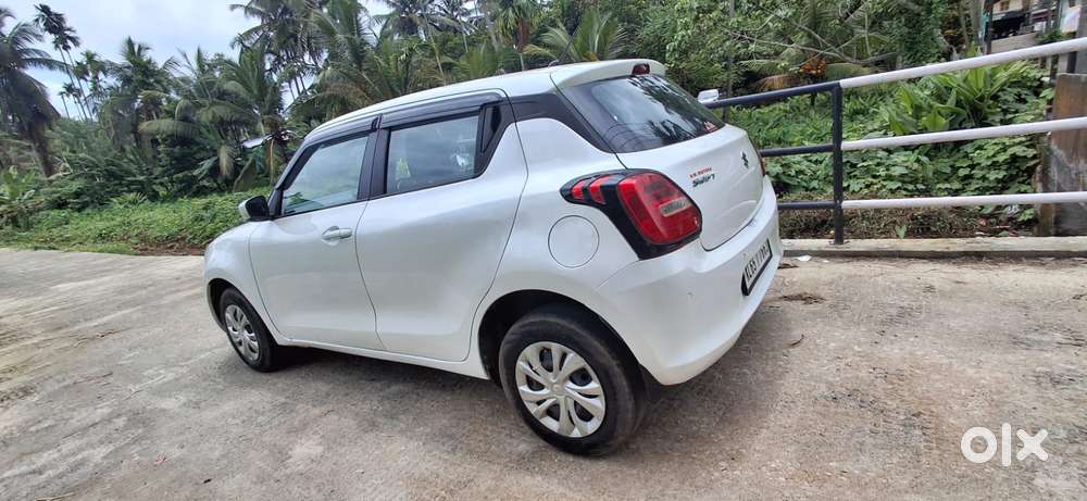 Maruti Suzuki Swift 1.2 Vxi (o), 2023, Petrol