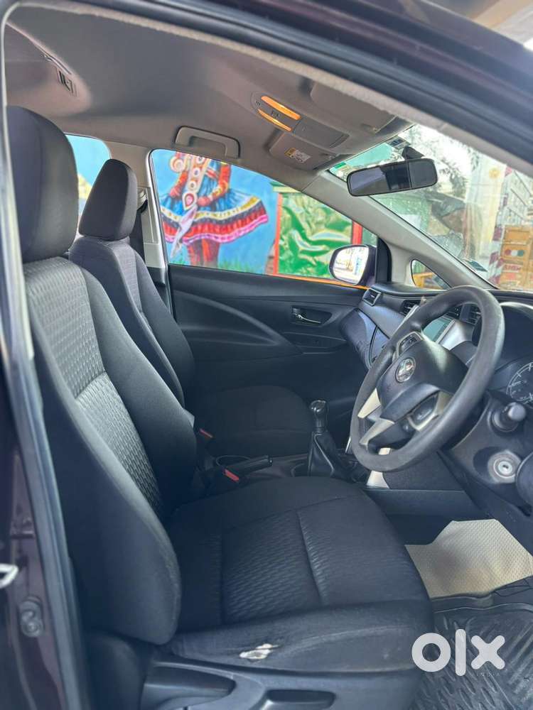 Toyota Innova Crysta 2.4 G Plus Mt 8 Str, 2021, Diesel