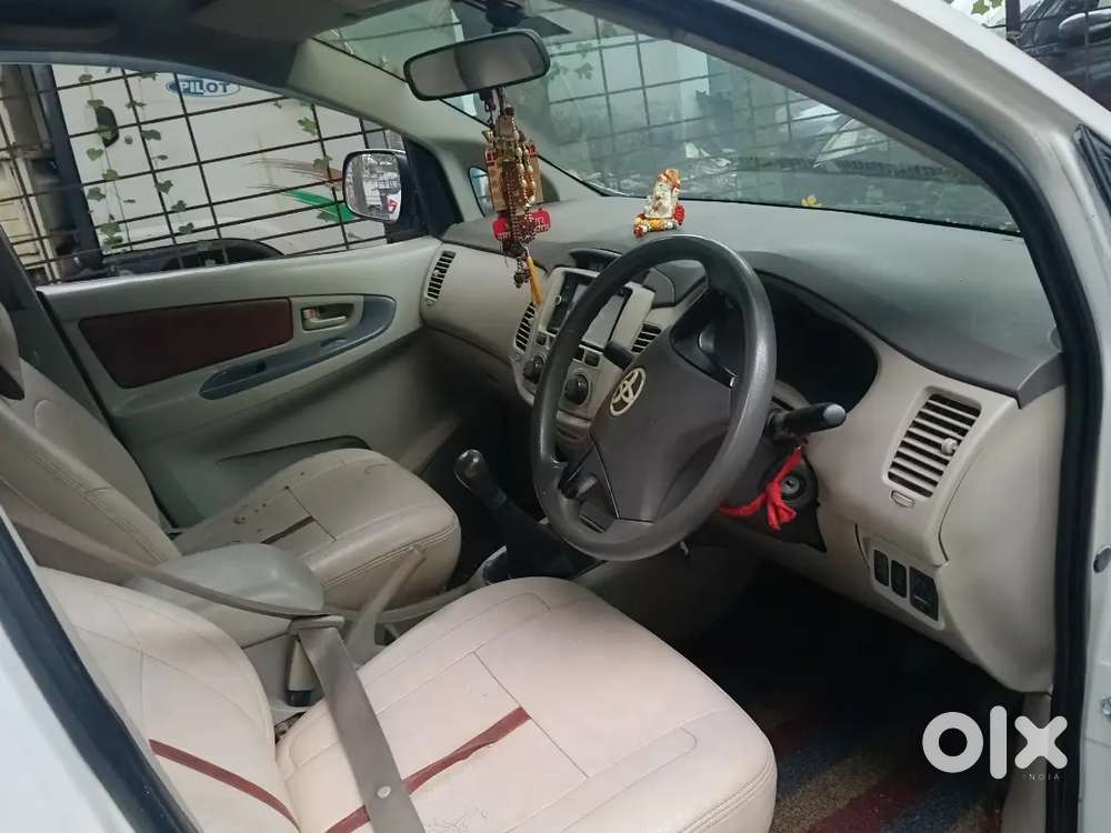 Toyota Innova 2013 Diesel Well Maintained