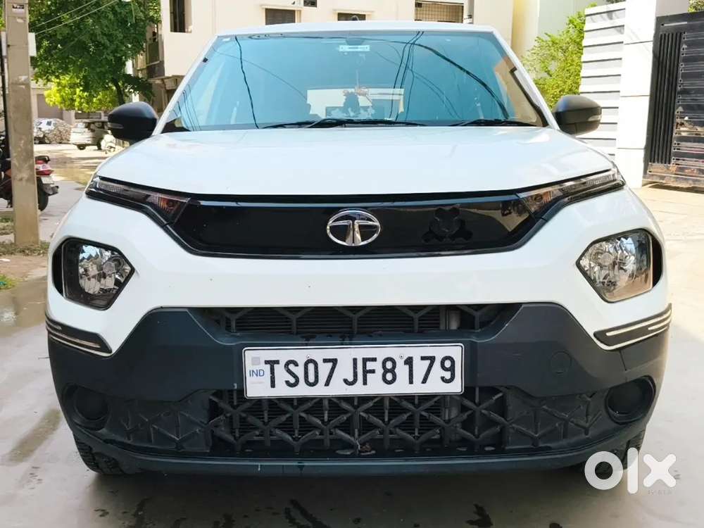 Tata Punch 2022 Petrol 12700 Km Driven