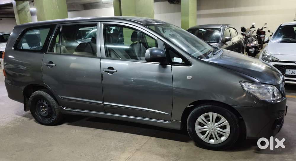Toyota Innova 2.5 Gx 8 Seater Limited Edition, 2015, Diesel