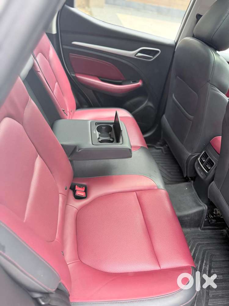 Mg Astor 1.5 Savvy Cvt S Red, 2022, Petrol