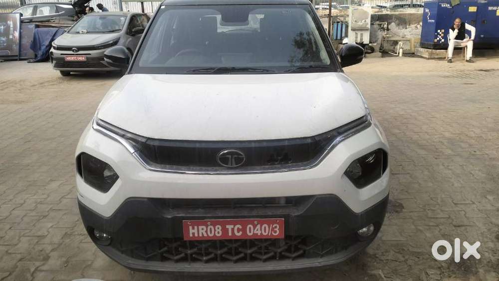 Tata Punch Creative, 2025, Petrol