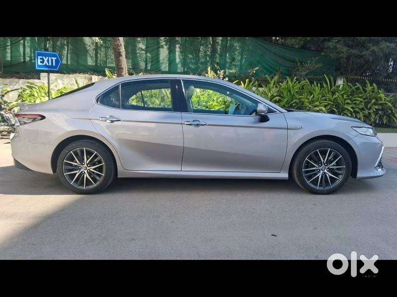 Toyota Camry Hybrid, 2022, Petrol