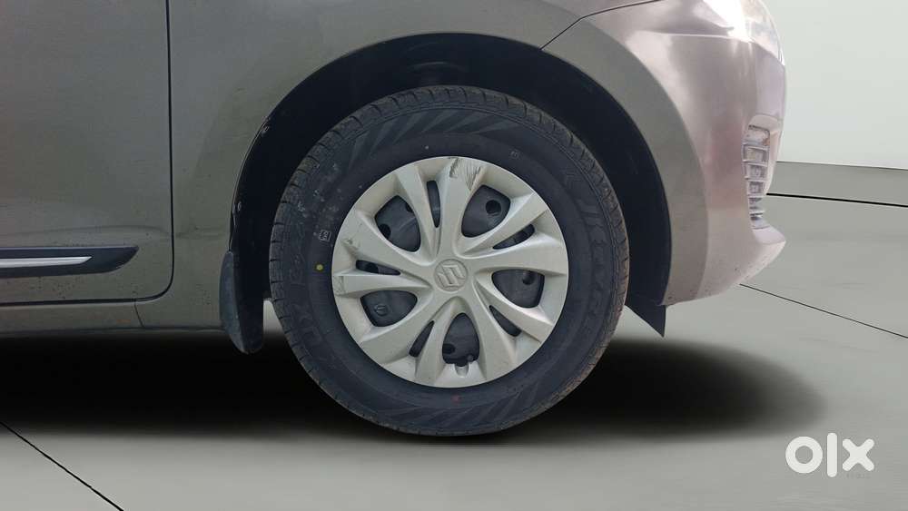 Maruti Suzuki Swift Amt Vvt Vxi, 2022, Petrol