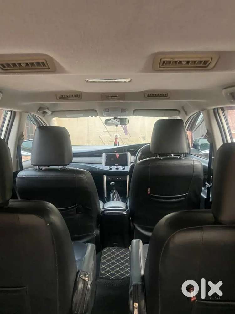 Toyota Innova Crysta 2017 Diesel Well Maintained