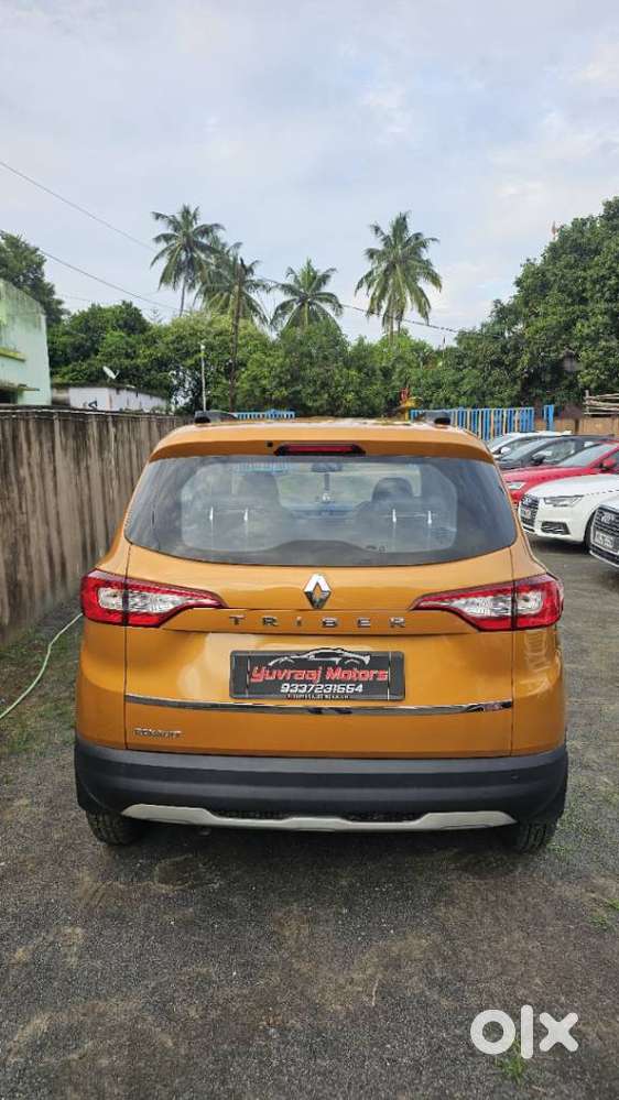 Renault Triber Rxt, 2023, Petrol