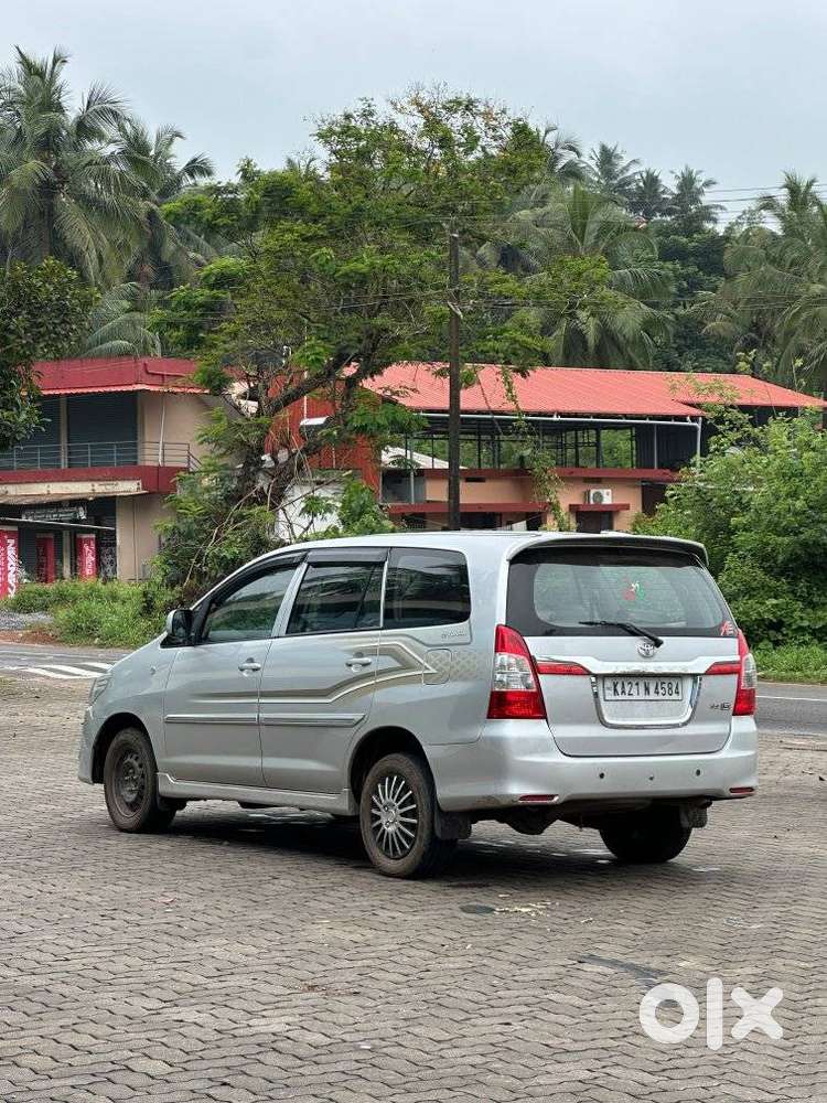 Toyota Innova 2.5 E Diesel Ps 7-seater, 2013, Diesel
