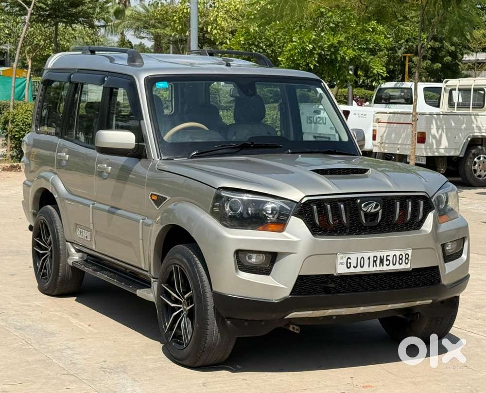 Mahindra Scorpio S10 7 Seater, 2015, Diesel
