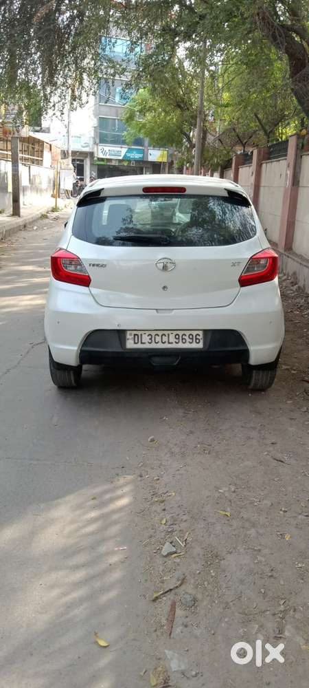 Tata Tigor 2017 Petrol