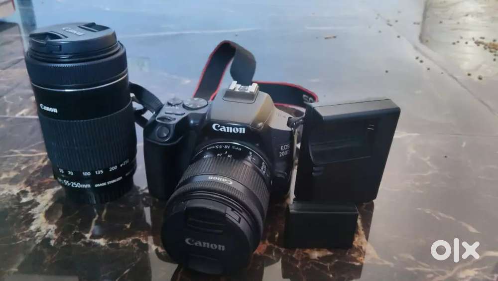 Canon 200D II DSLR + Dual Lenses (18-55mm & 55-250mm)  Great Condition