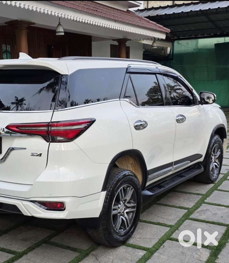 Toyota Fortuner 2021