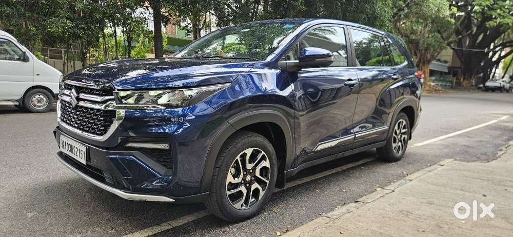 Toyota Innova Hycross 2.0 Vx (o) Hybrid 7 Str, 2023, Petrol