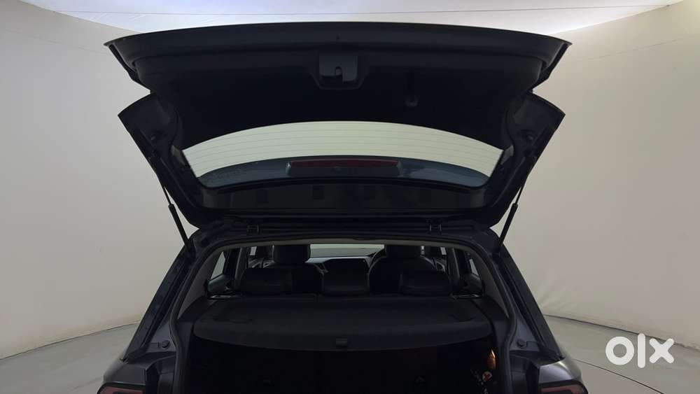 Volkswagen Taigun 1.0 Tsi Highline At, 2022, Petrol