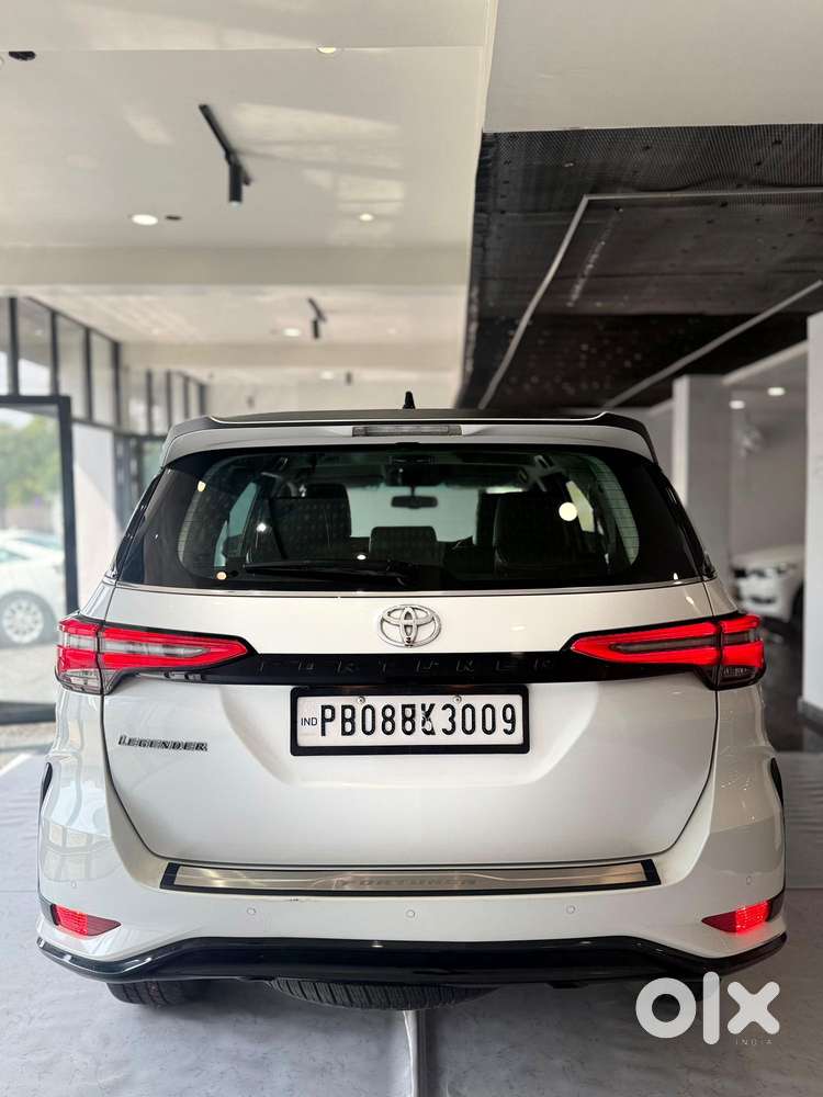 Toyota Fortuner Legender 4x2 At 2.8, 2024, Diesel