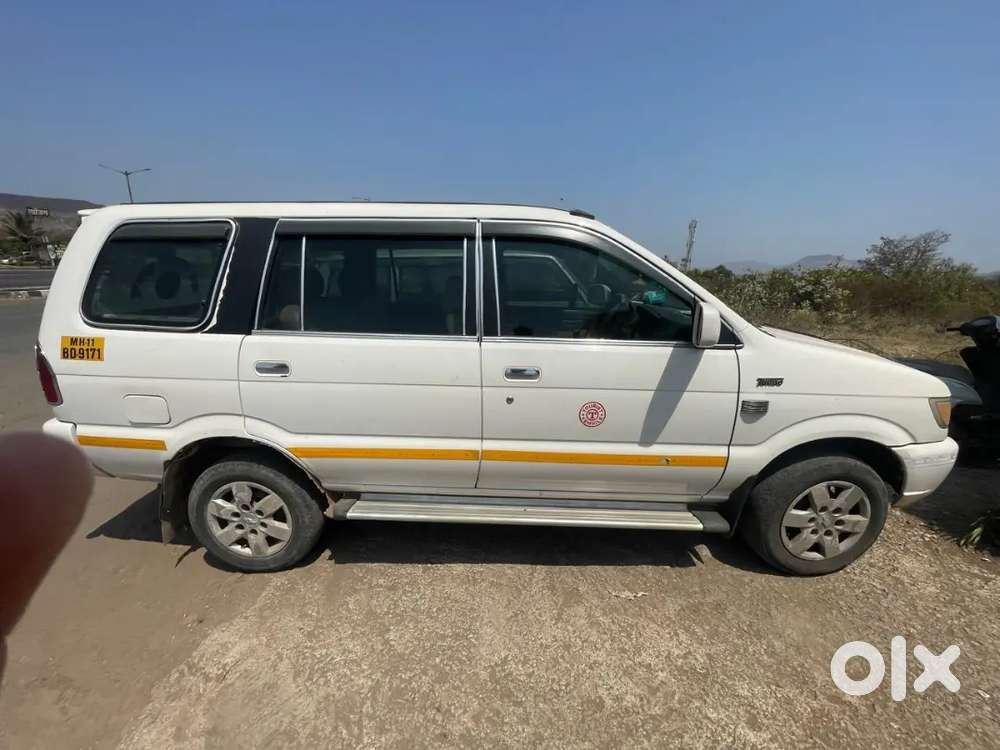 Chevrolet Tavera Neo Ls 2016 1st