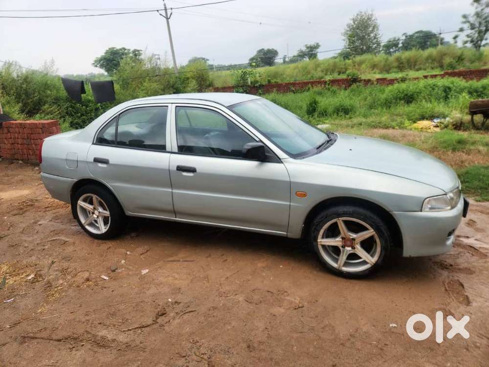 Mitsubishi Lancer 2002 Car