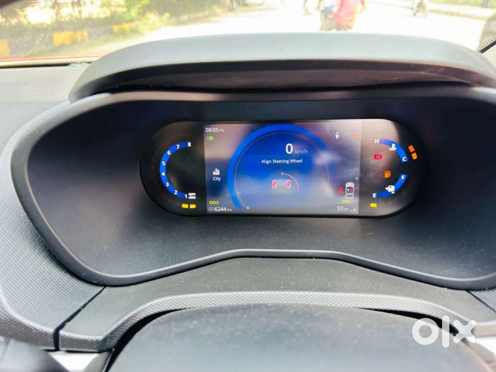 Tata Nexon, 2023, Petrol