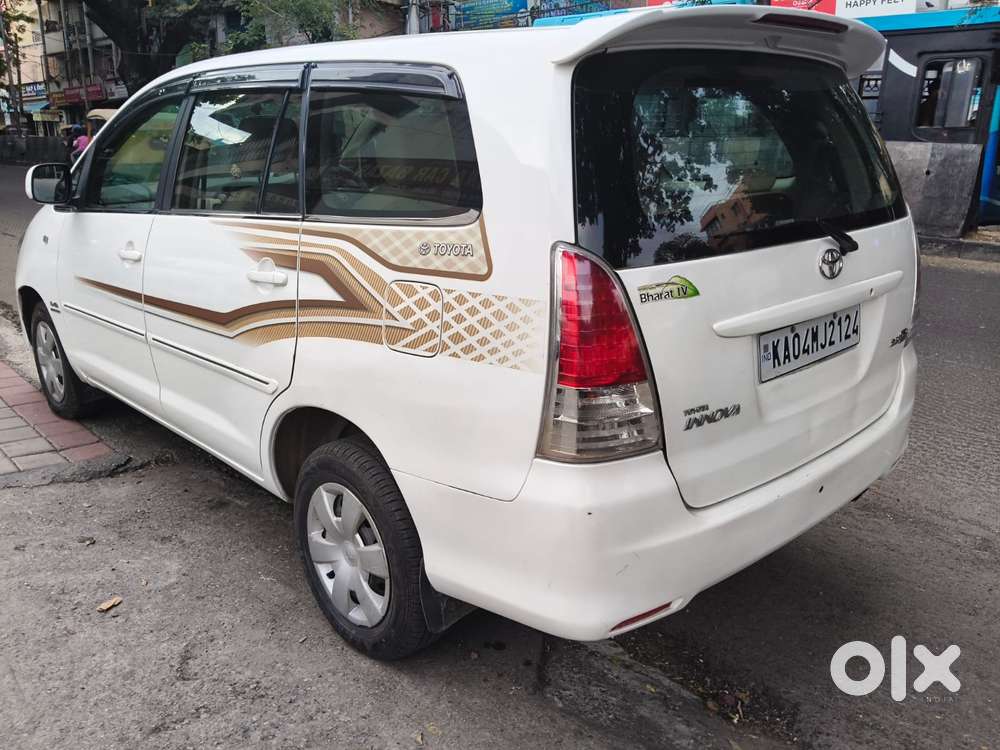 Toyota Innova 2.5 G (diesel) 7 Seater, 2011, Diesel