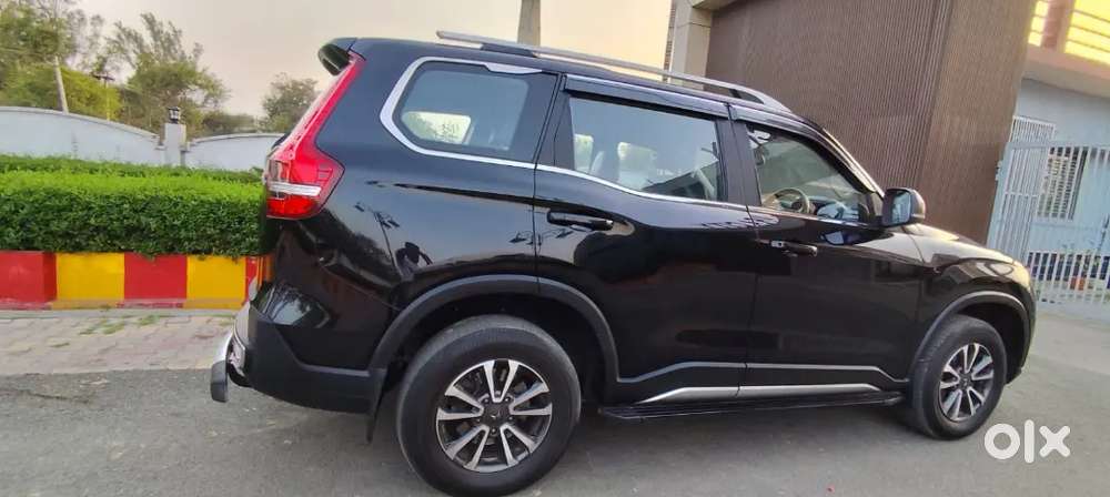 Scorpio Nz8 Select Sunroof