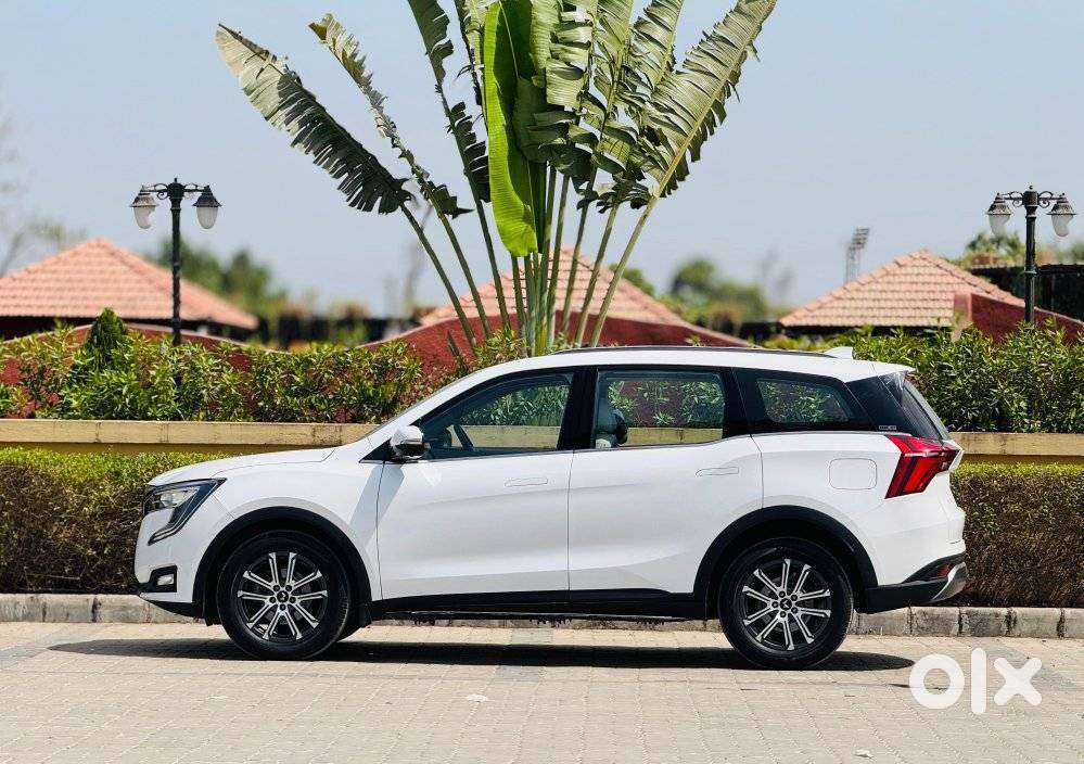 Mahindra Xuv700 Ax7 Luxury Pack Awd, 2025, Diesel