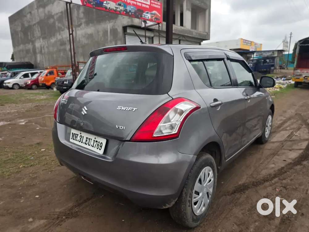 Maruti Suzuki Swift 2015 Diesel 95000 Km Driven