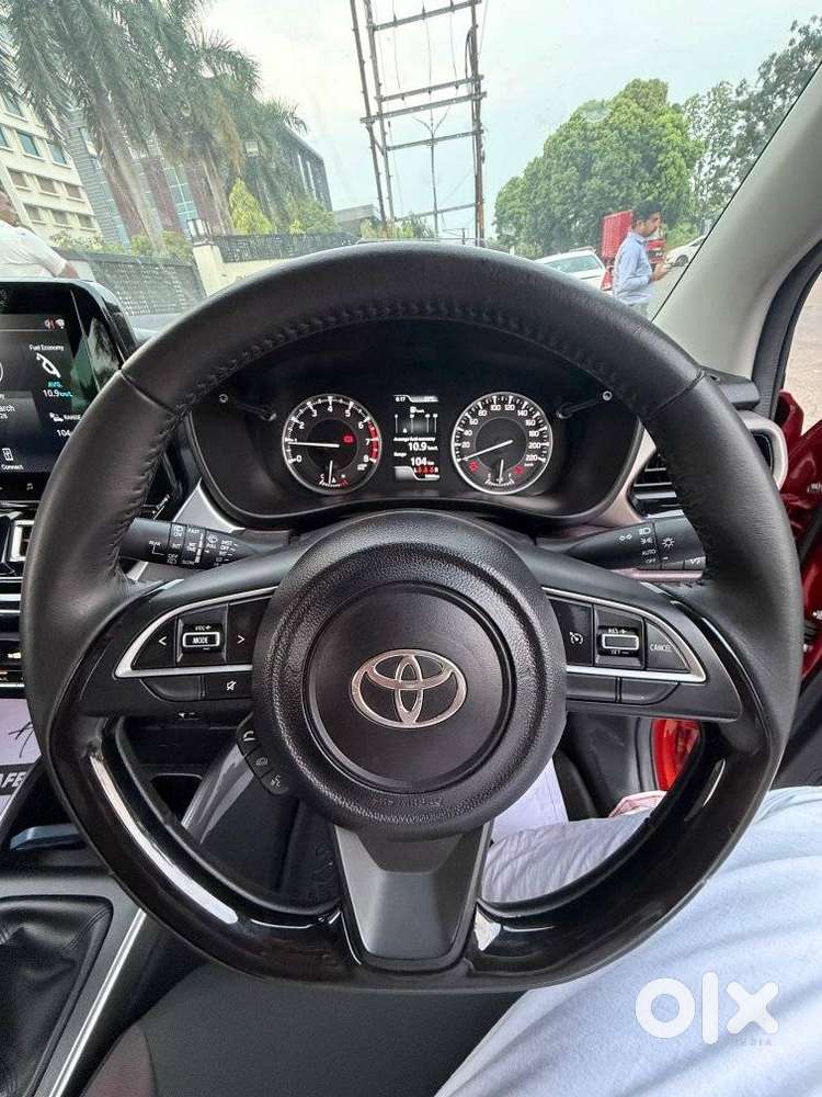 Toyota Urban Cruiser Taisor V 1.0 Petrol Mt, 2024, Petrol