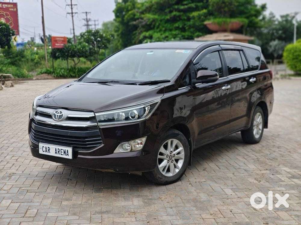 Toyota Innova Crysta Touring Sport 2.4 Mt, 2017, Diesel