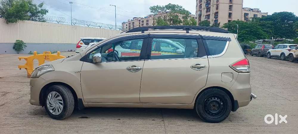 Maruti Suzuki Ertiga 1.5 Zxi 2013