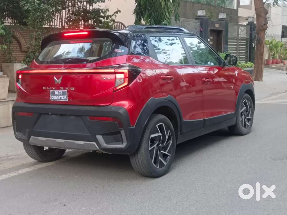 Mahindra Xuv 3xo Ax7l 1.2 Petrol At (pg), 2026, Petrol