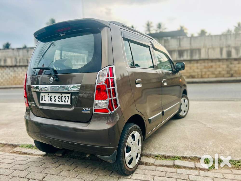 Maruti Suzuki Wagon R Vxi Amt Opt, 2017, Petrol