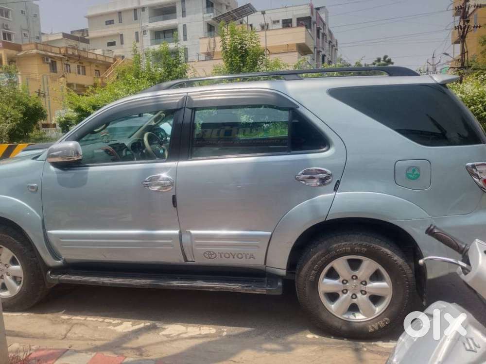 Toyota Fortuner [ ] 3.0 4x4 Mt, 2011, Diesel