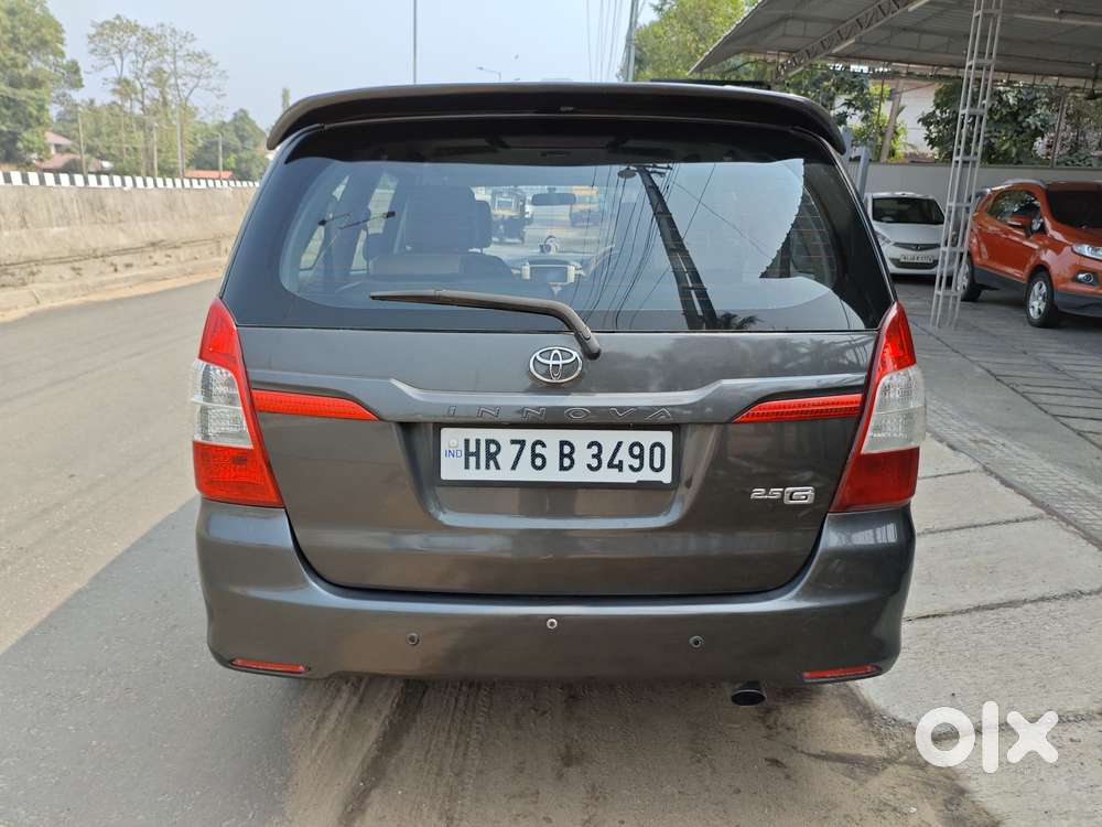 Toyota Innova 2.5 G (diesel) 8 Seater, 2015, Diesel