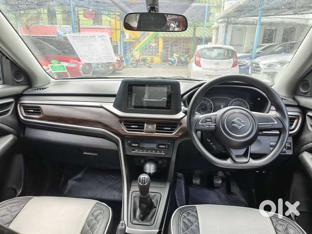 Maruti Suzuki Brezza 1.5 Vxi Smart Hybrid, 2024, Petrol