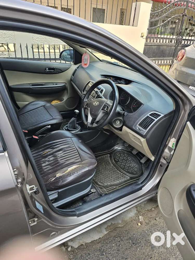 Hyundai I20 Sportz Petrol 2013