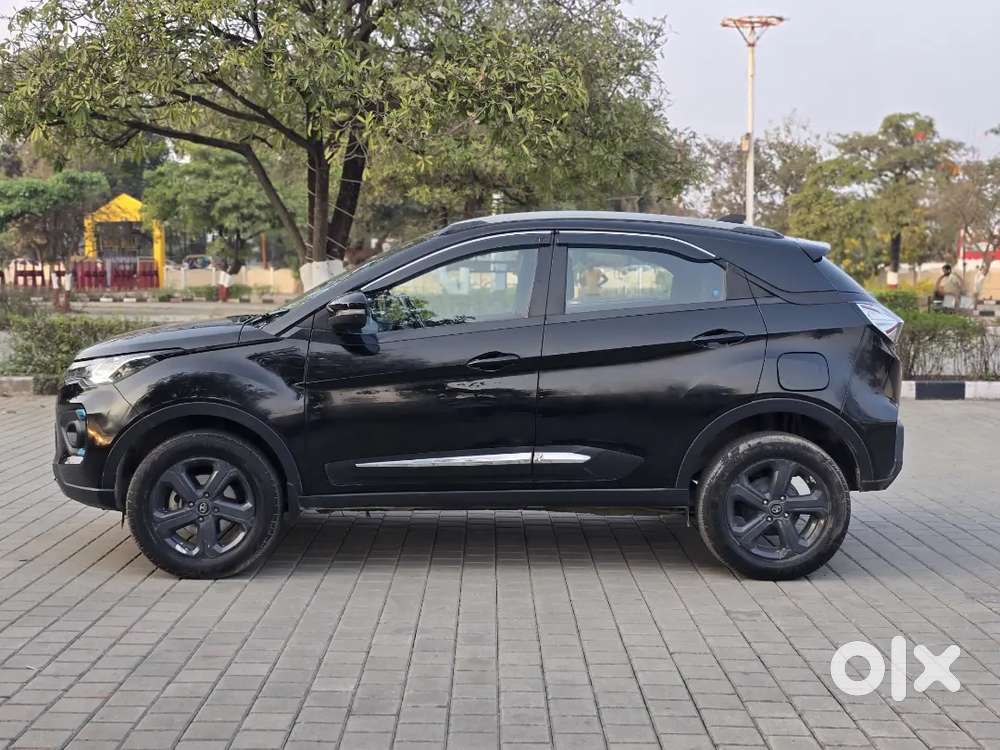 Tata Nexon Ev Xz+luxury Pack Dark Edition