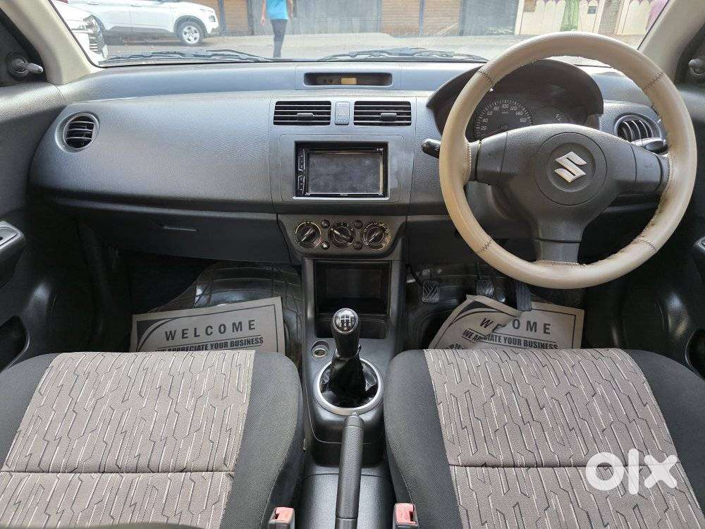 Maruti Suzuki Swift Dzire 1.2 Lxi Bsiv, 2011, Petrol